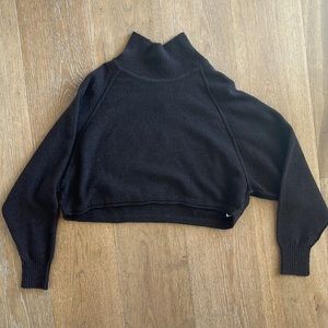 Cropped brown sweater